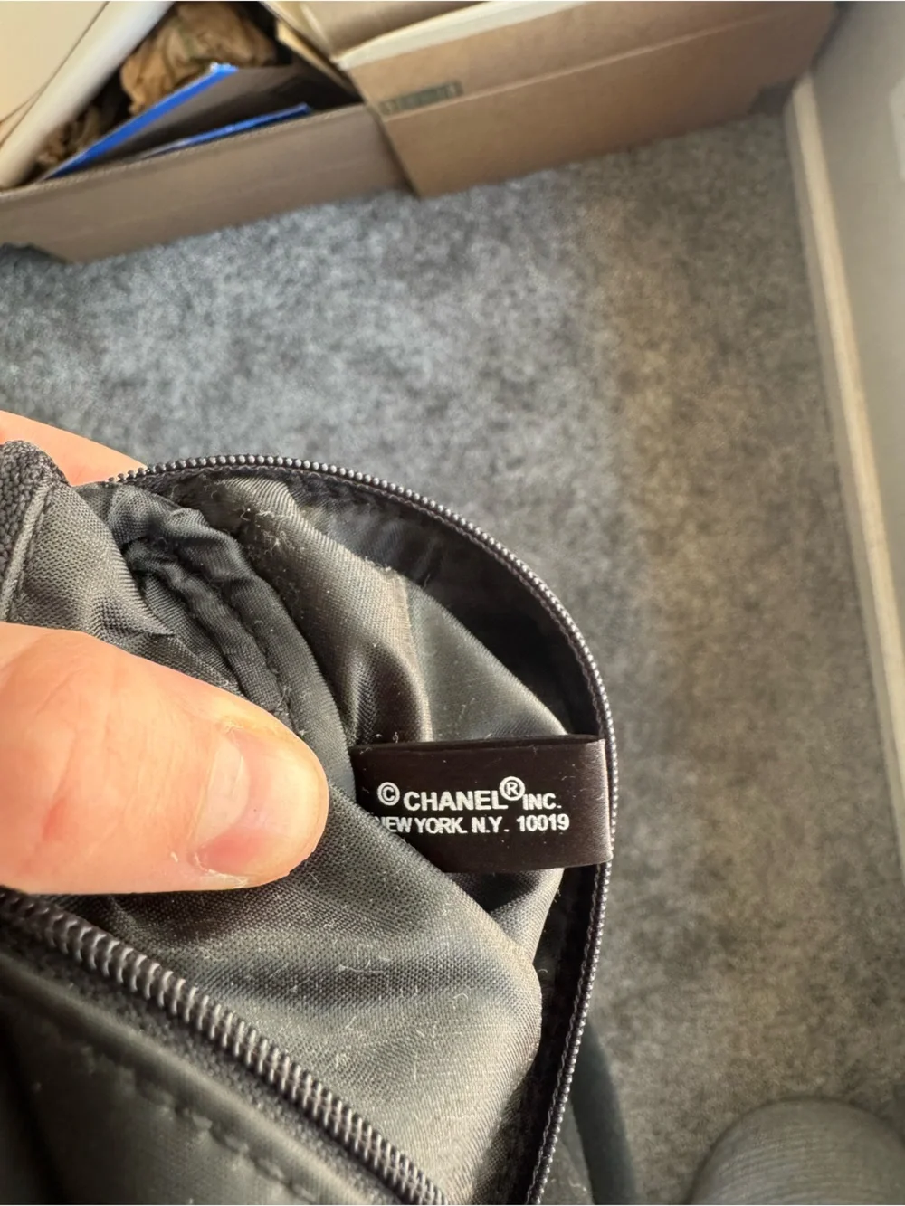 Chanel Beauté Cosmetic Zip Bag